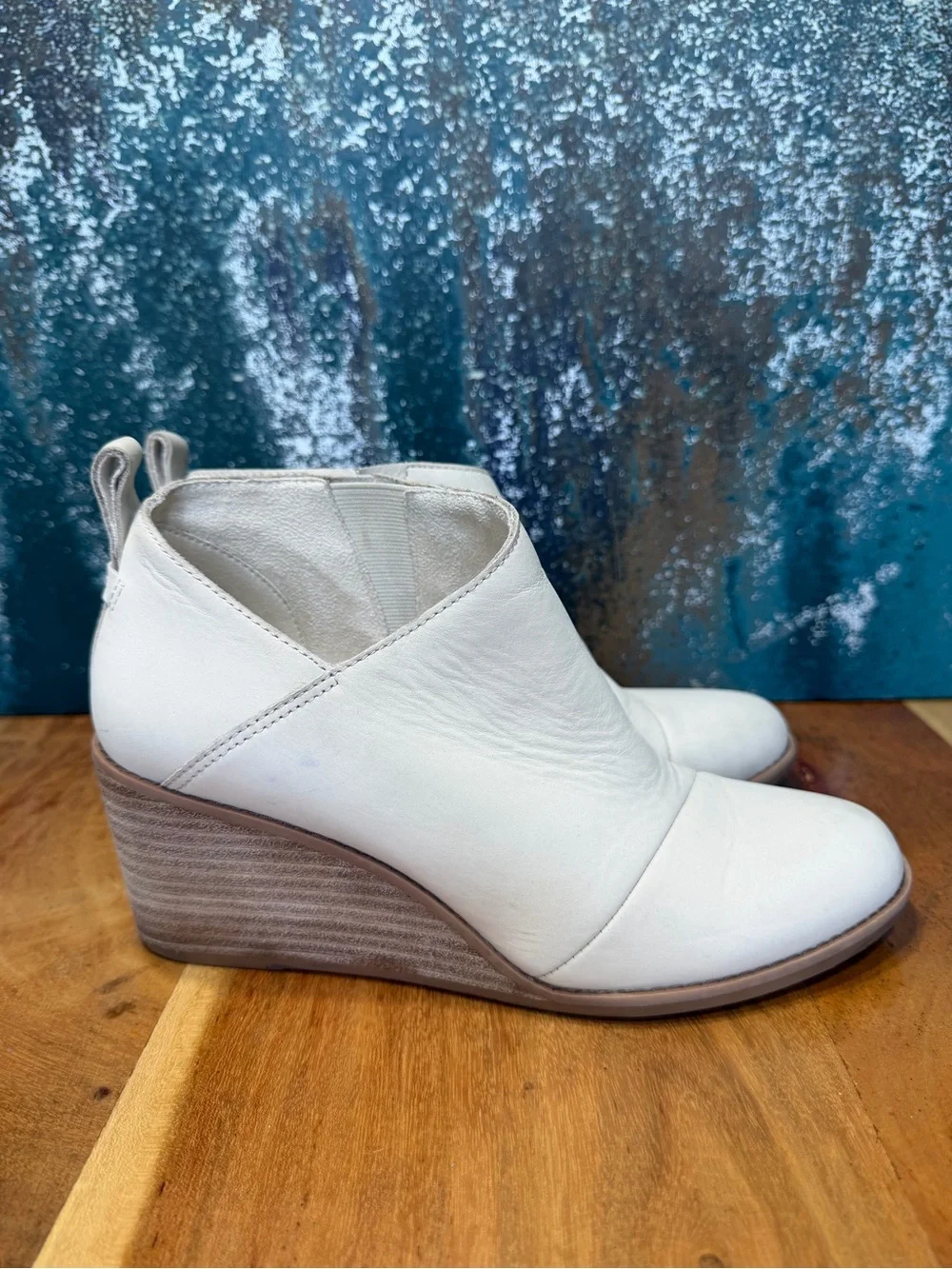 TOMS 2010s Classic Marta White Leather Wedge Booties Size 7